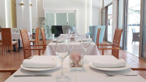 Akrogiali Exclusive Hotel (Adults Only)